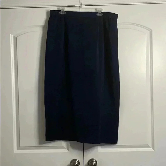 Tally Taylor 3 Piece Skirt Suit​​​ - Picture 9 of 14